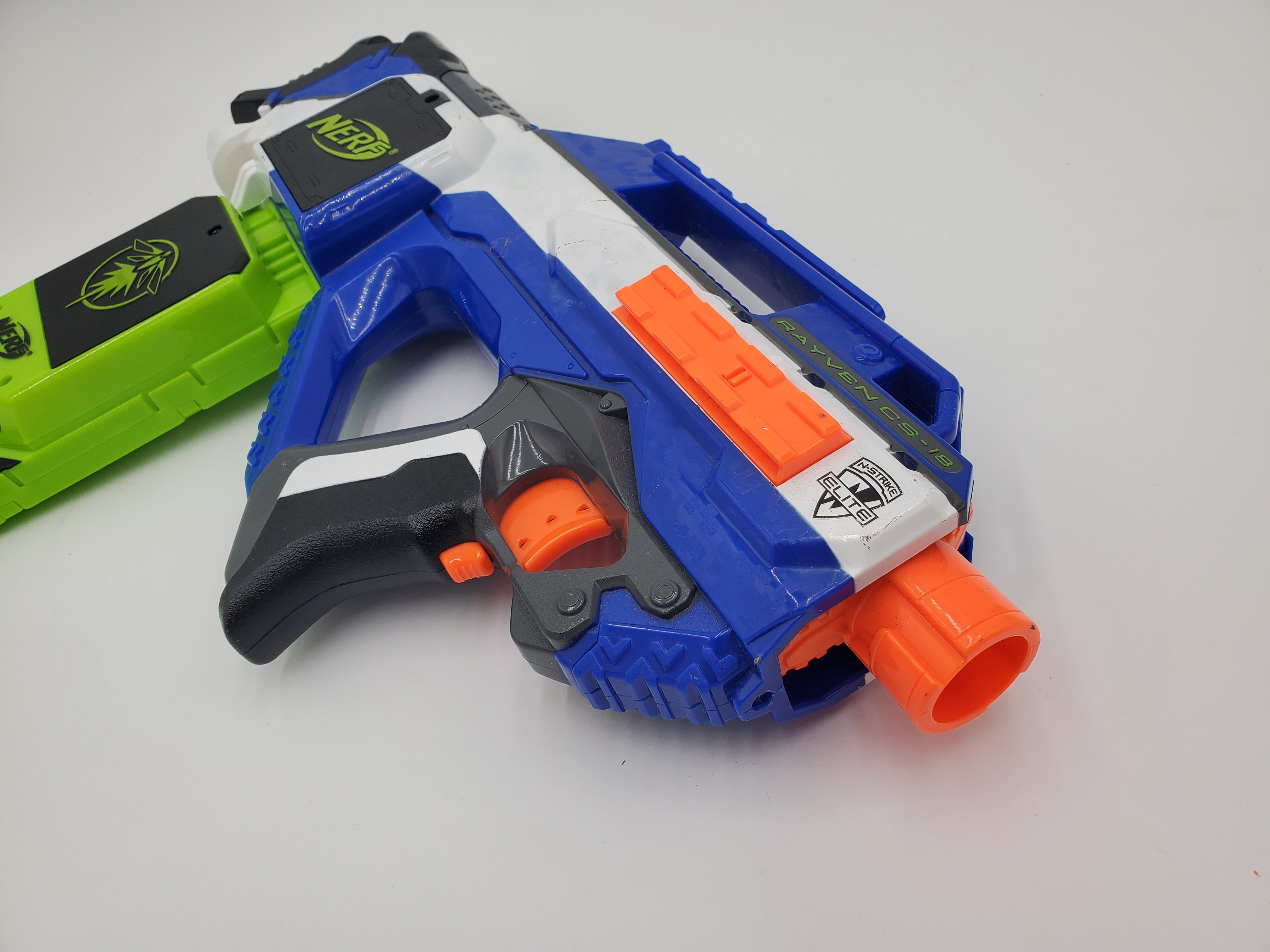 Nerf Rayven CS-18/Rayvenfire – Blaster Guy