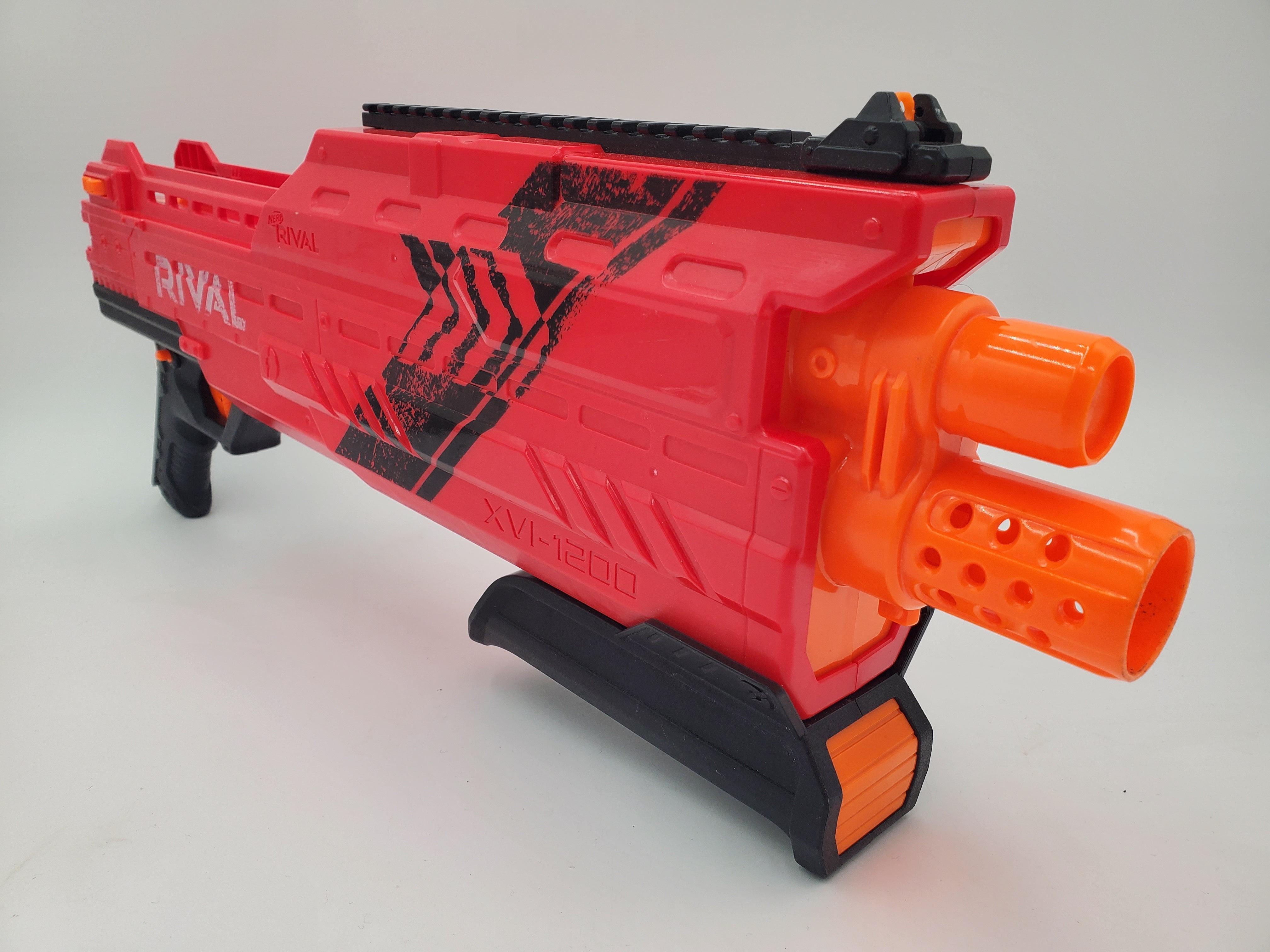 Nerf Rival Atlas XVI-1200 – Blaster Guy
