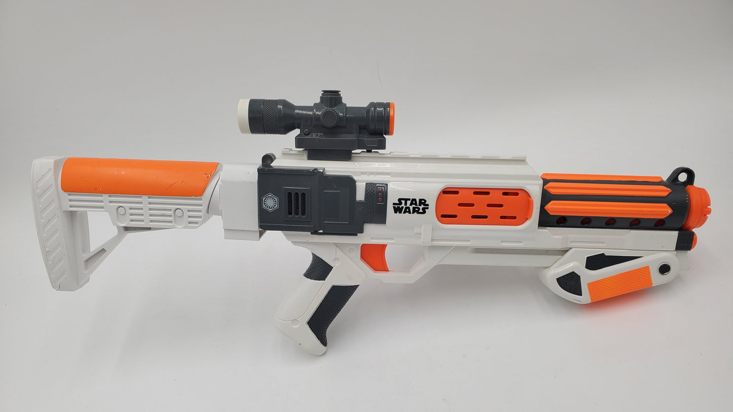 Nerf Star Wars First Order Stormtrooper Deluxe Blaster