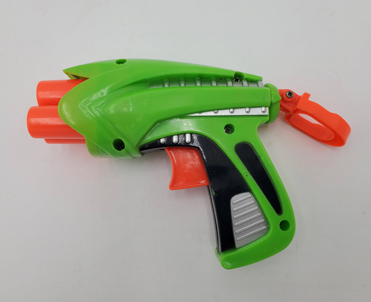 "CNNIKTOYSHA" Green Foam Dart Blaster