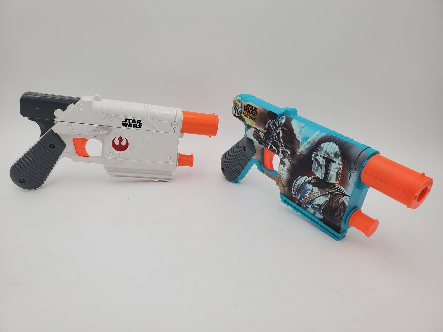 Nerf Star Wars Rey (Island Journey) Blaster (2017)/The Mandalorian Blaster (2023)
